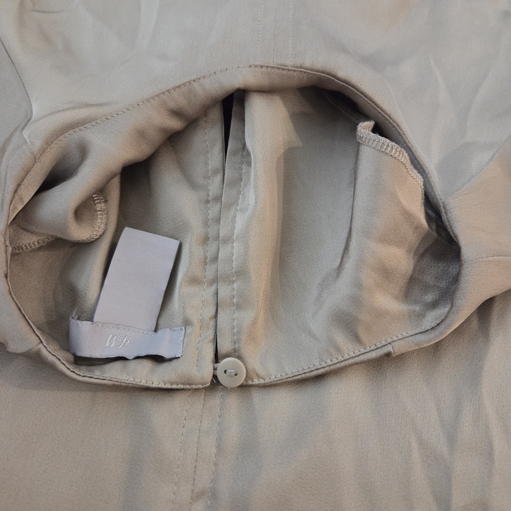 H&M Womens M Beige Solid Woven Polyester Button Front Raglan Sleeve Blouse - Picture 10 of 13